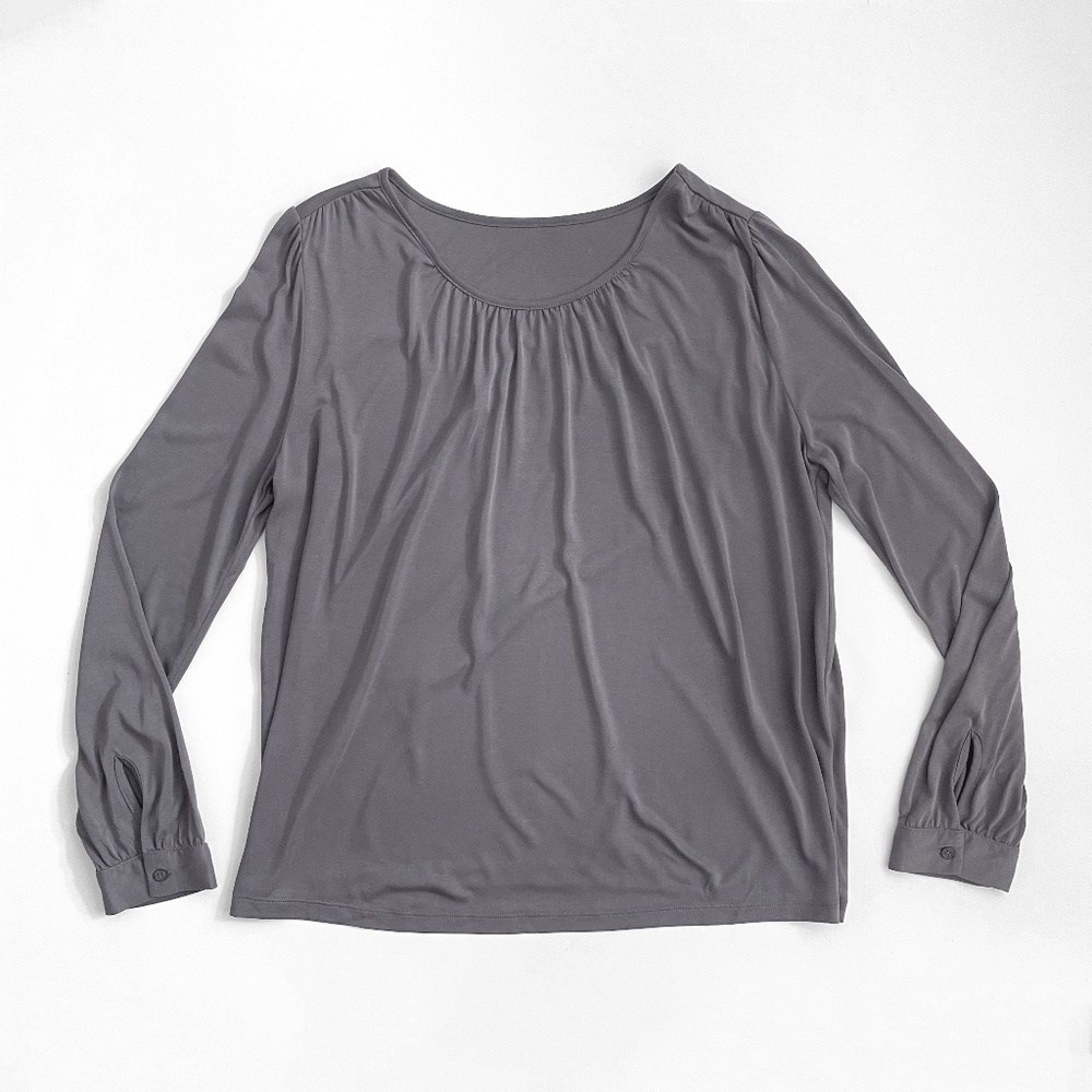 Q&A Carlene Cupro Bishop Grey Long Sleeve Knit Top Size M
